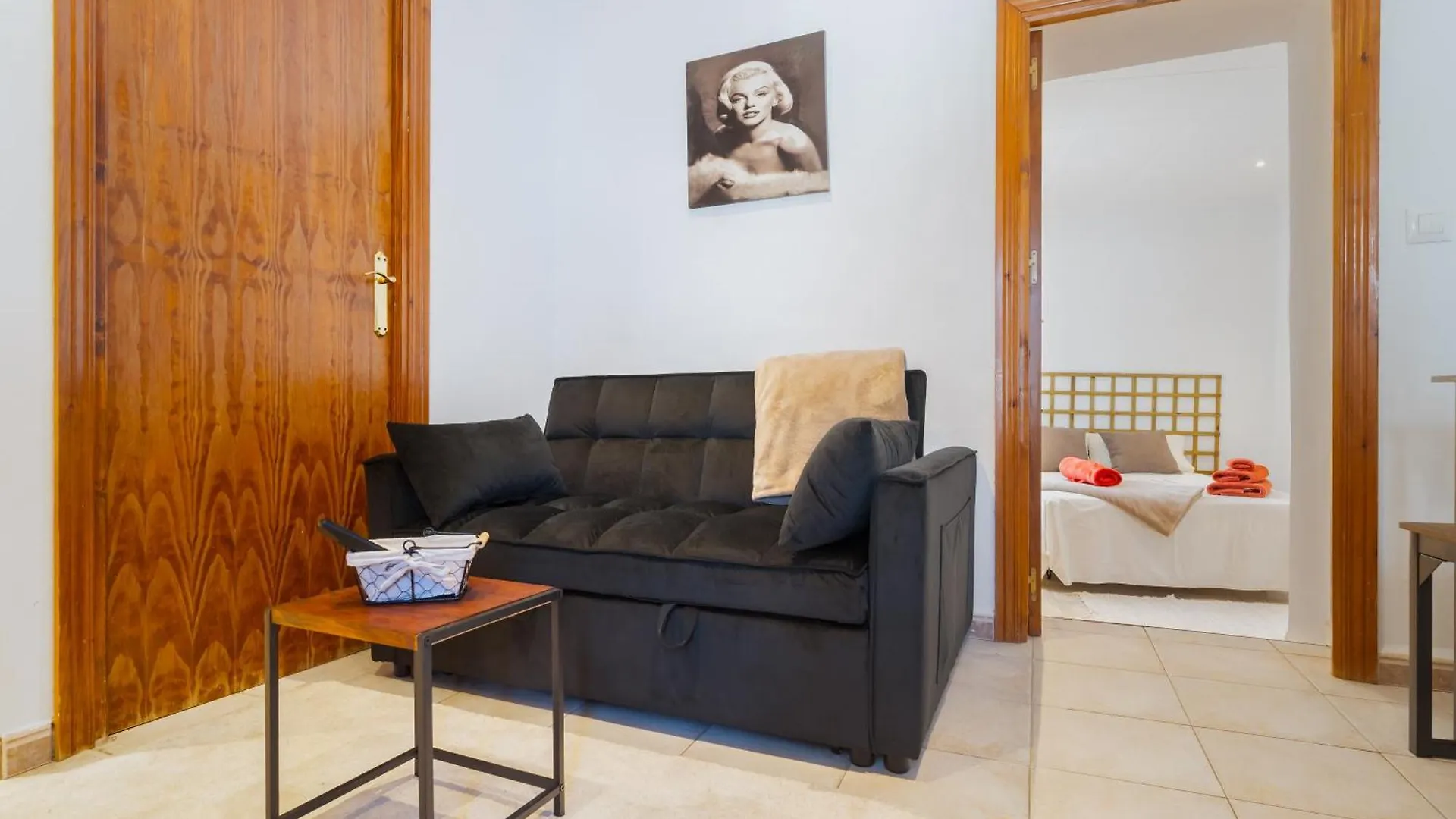 カルモナ Casa Catalanヴィラ
