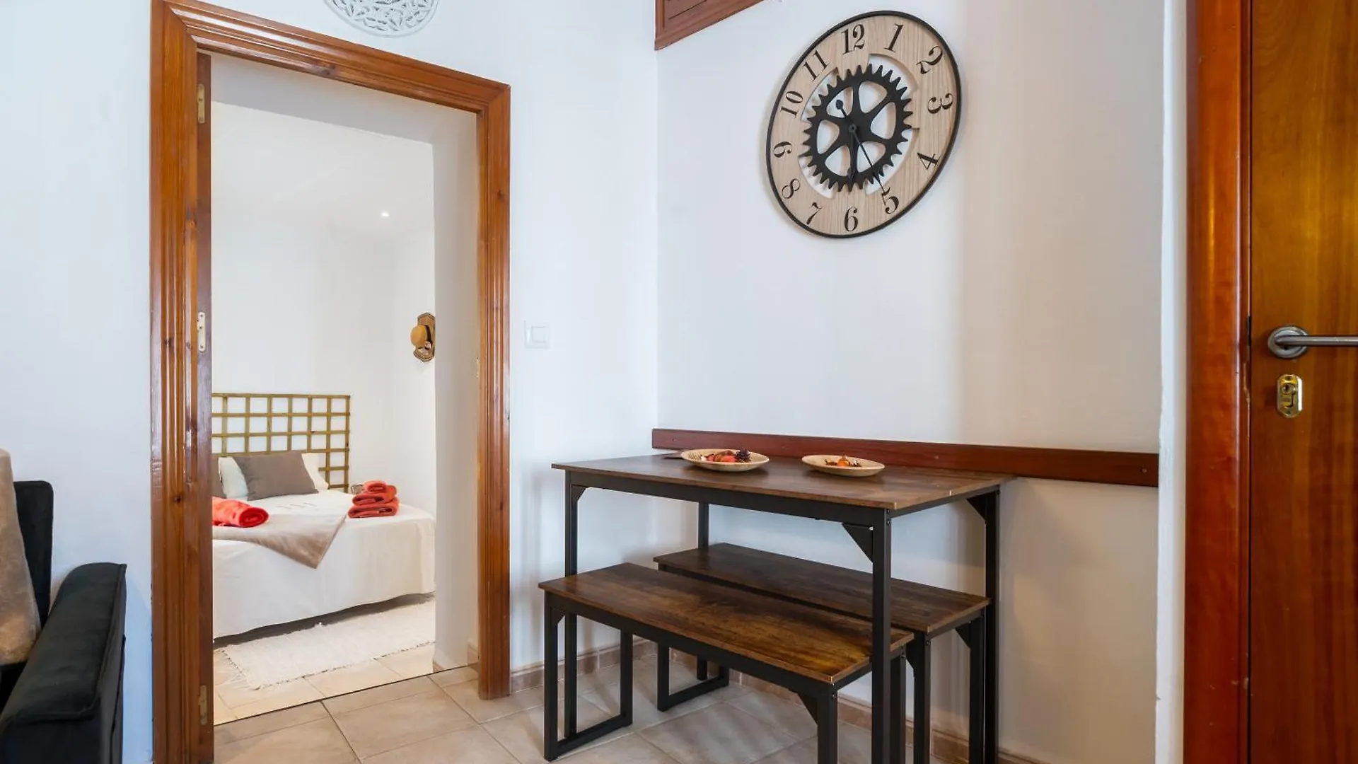 カルモナ Casa Catalanヴィラ 0*,